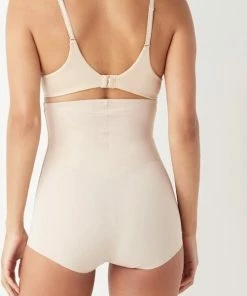 Maidenform Sleek Smoothers Hi-Waist Shaping Boyshort - Nude - Maat L -lingerie-dames-badmode Winkel 501x840 2