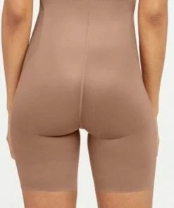 Spanx Thinstincts 2.0 - High-Waisted Mid-Thigh Short - Maat XL - Kleur Café Au Lait (Dark Nude) -lingerie-dames-badmode Winkel 543x840 3