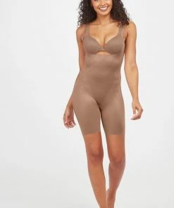 Spanx Thinstincts 2.0 - High-Waisted Mid-Thigh Short - Maat XL - Kleur Café Au Lait (Dark Nude) -lingerie-dames-badmode Winkel 546x840 2