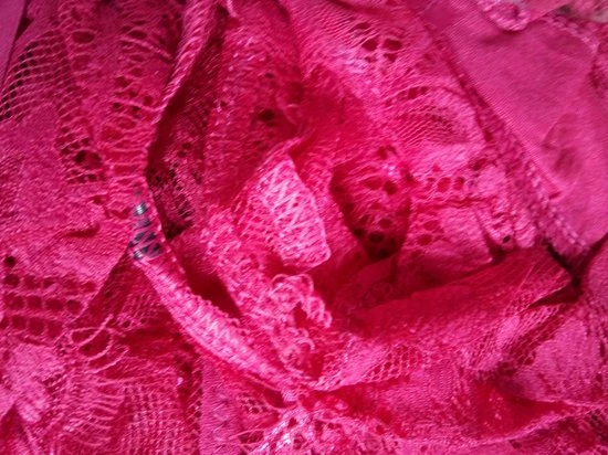 Merkloos Lingerie Set 2 Delig One Size Bordeaux Rood (valt 36 T/m 40) In Luxe Verpakking 6 Merkloos Lingerie Set 2 Delig One Size Bordeaux Rood (valt 36 T/m 40) In Luxe Verpakking - Afbeelding 4