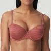 PrimaDonna Twist Luzern Voorgevomde Balconette Bh 0242042 Pink Brandy - Maat 65G 1 PrimaDonna Twist Luzern Voorgevomde Balconette Bh 0242042 Pink Brandy - Maat 65G -lingerie-dames-badmode Winkel 550x609