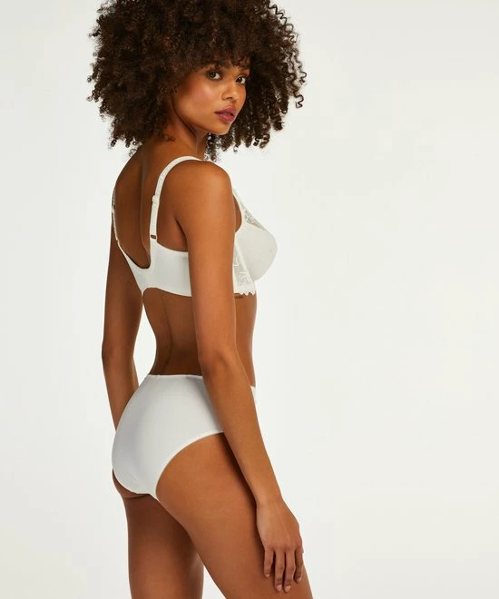 Hunkemöller Niet Voorgevormde Beugel Bh Diva - Maat E95 7 Hunkemöller Niet Voorgevormde Beugel Bh Diva - Maat E95 - Afbeelding 5