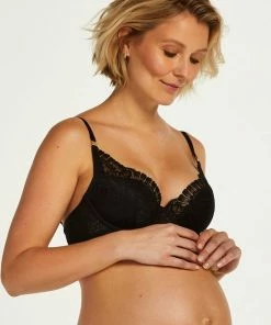 Hunkemöller Dames Lingerie Voorgevormde Voedingsbh Adelaide - Zwart - Maat F90 16 Hunkemöller Dames Lingerie Voorgevormde Voedingsbh Adelaide - Zwart - Maat F90 -lingerie-dames-badmode Winkel 550x692 1