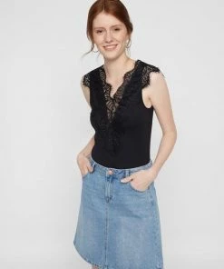 Pieces Dames Hemd Kant - Lace Top Ilu - L - Zwart -lingerie-dames-badmode Winkel 550x710 1