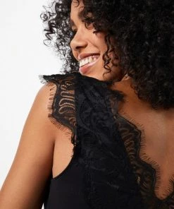 Pieces Dames Hemd Kant - Lace Top Ilu - L - Zwart -lingerie-dames-badmode Winkel 550x733 56