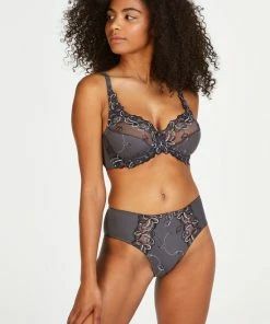 Hunkemöller Niet Voorgevormde Beugel Bh Diva - Maat E85 -lingerie-dames-badmode Winkel 550x781 2