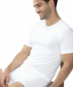 Mey - Dry Cotton O-hals T-shirt Wit - Maat M - Slim-fit 21 Mey - Dry Cotton O-hals T-shirt Wit - Maat M - Slim-fit -lingerie-dames-badmode Winkel 550x825 20